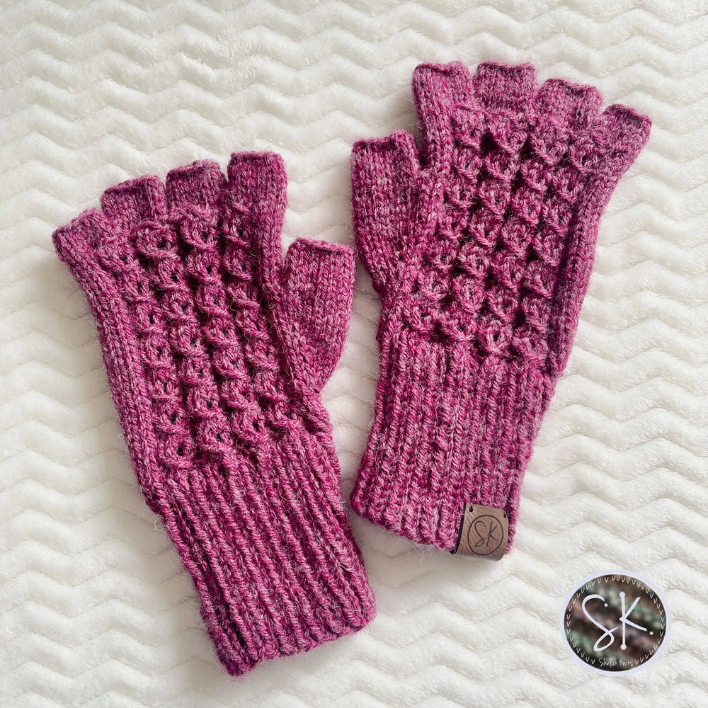 Berry Picker Fingerless Gloves / Fingerless Mittens