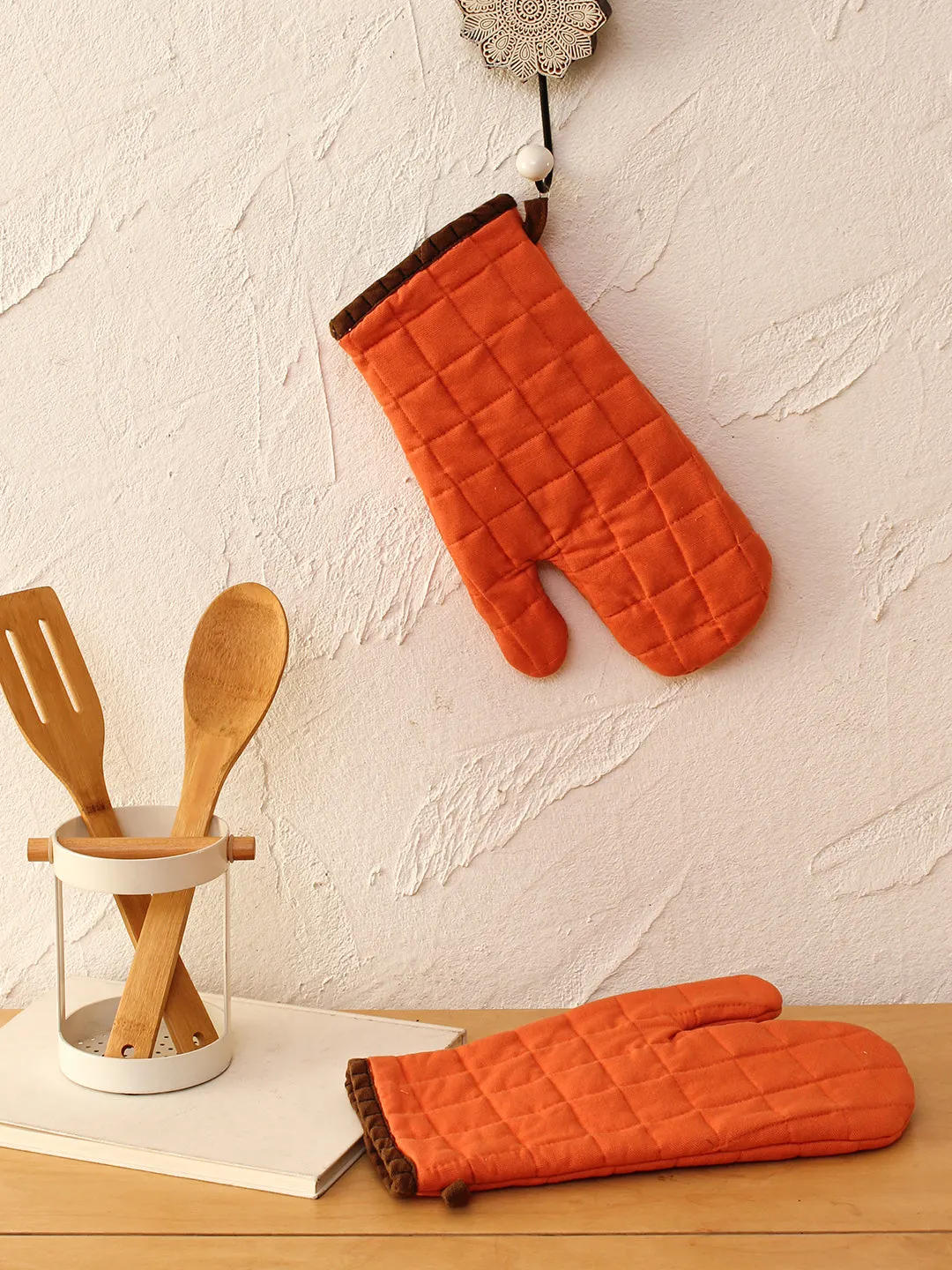 Easy Bake Gloves (Orange)