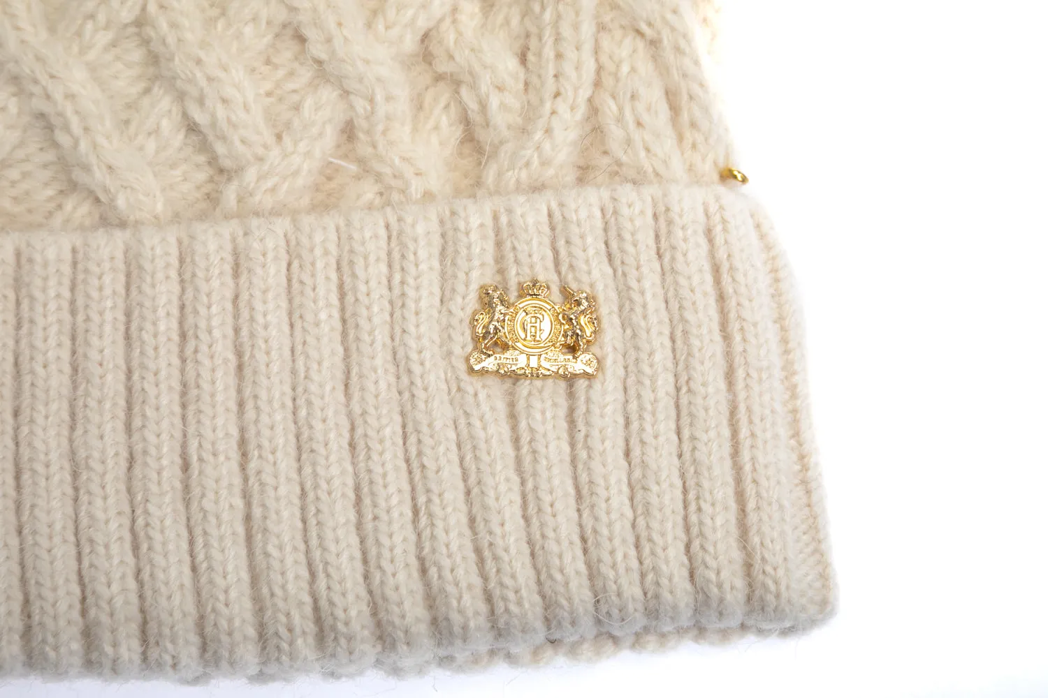 Holland Cooper Windsor Ladies Bobble Hat in Oyster