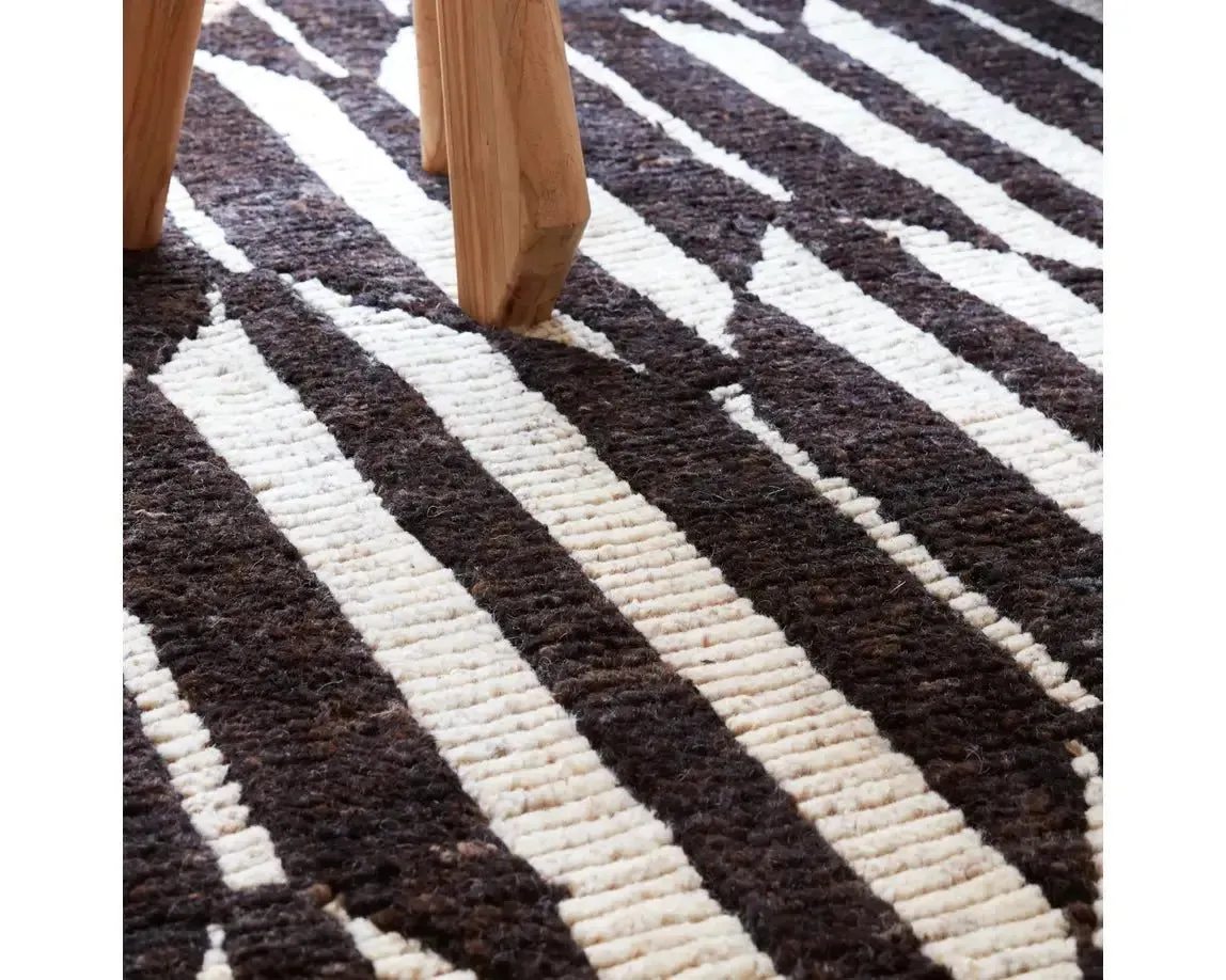 Keoka KEO02 Brown/Ivory Rug