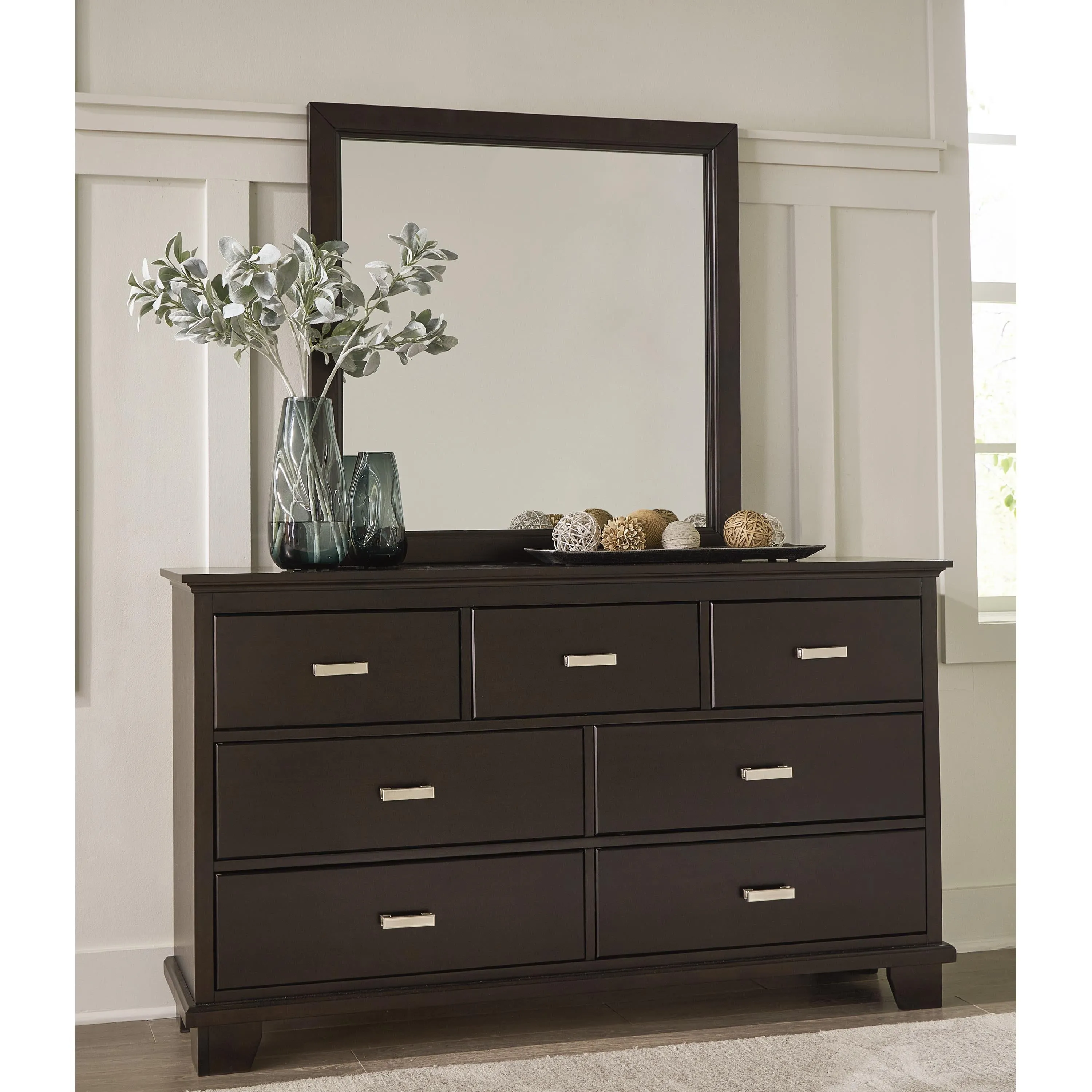 Signature Design by Ashley Covetown 7-Drawer Dresser with Mirror B441-31/B441-36