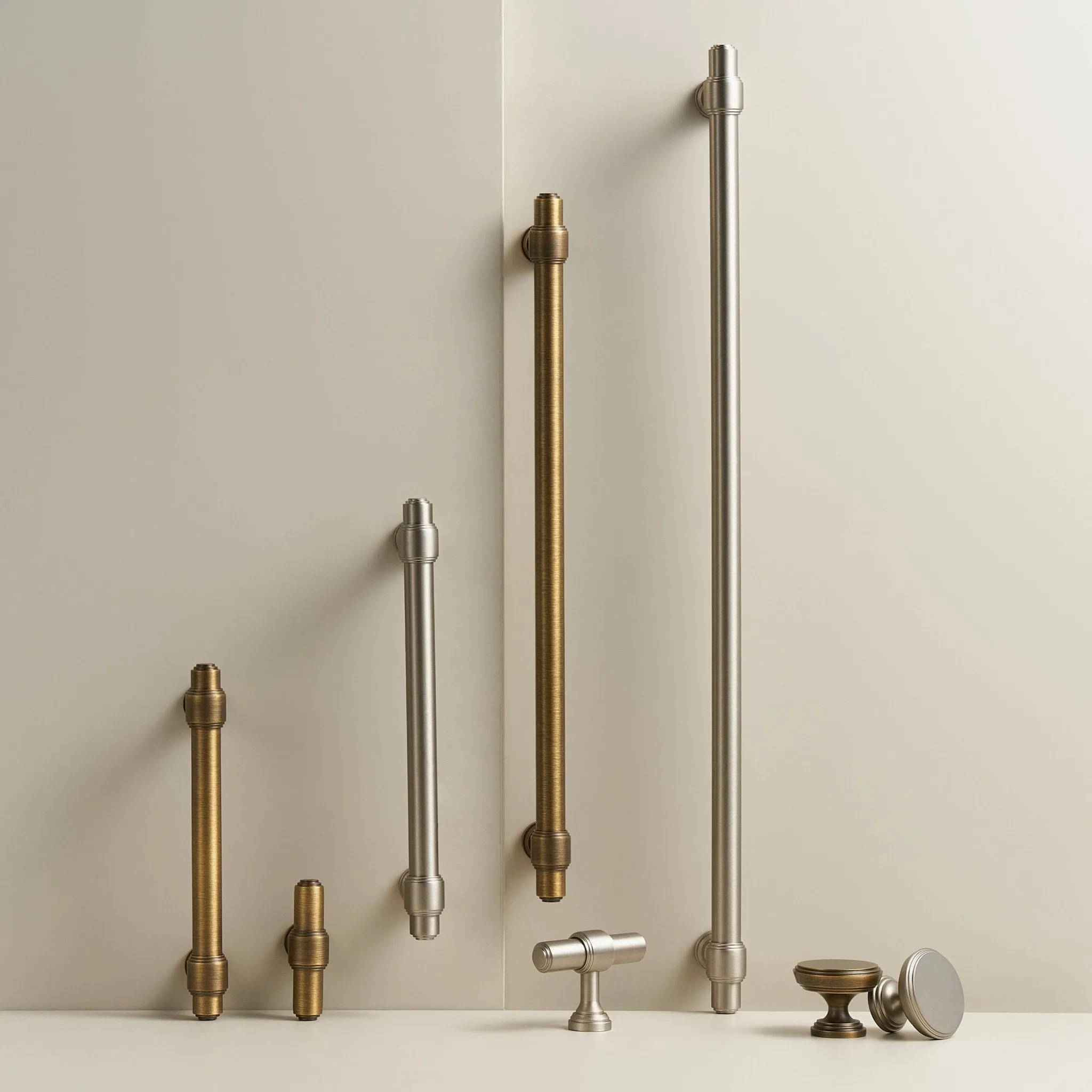 VELA Solid Brass T-Bar